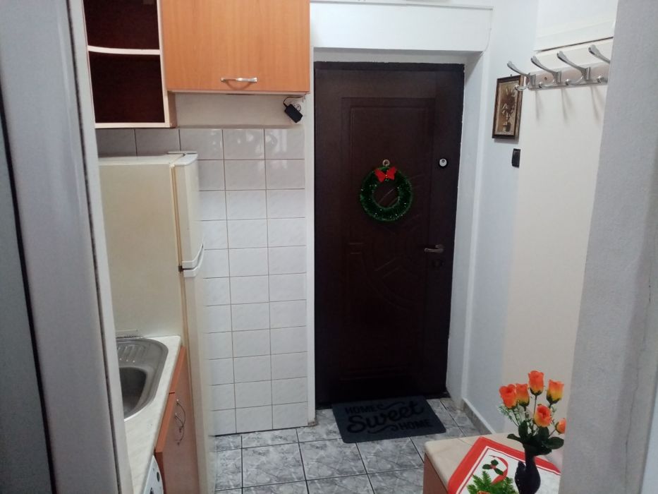 Garsoniera decomandata de închiriat în  Constanța.