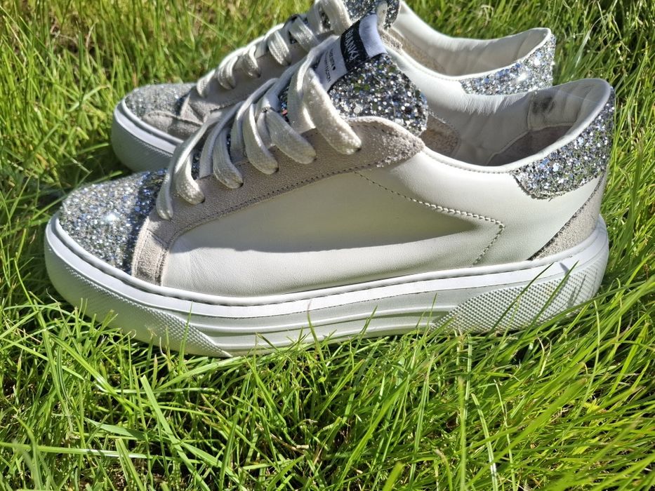 Страхотни дамски кецове с брокат Bianki