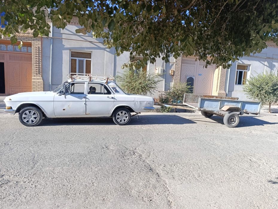 Gaz 24 Sotiladi xolat yaxshi