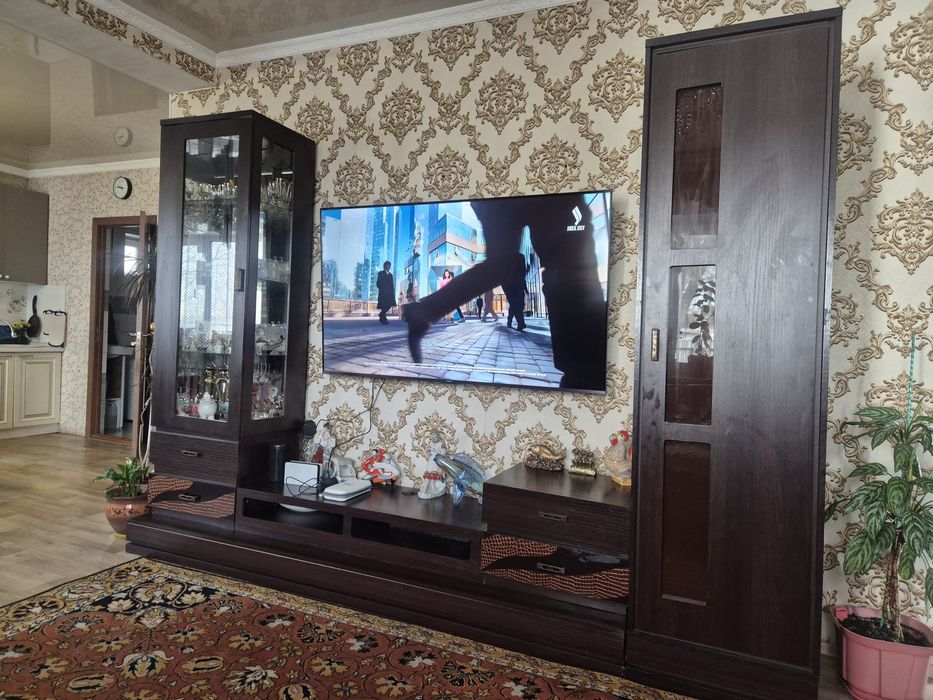 Продам шкаф  под телевизор