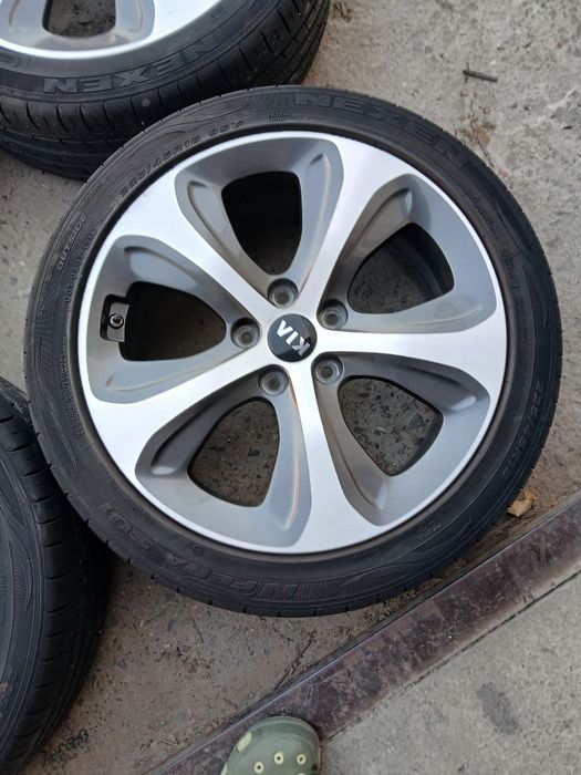 Jante bicolore Kia 225 45 18 senzorii presiune