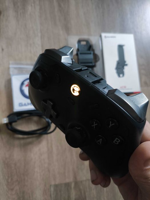 Продам джойстик Gamesir T4 Cyclone Pro