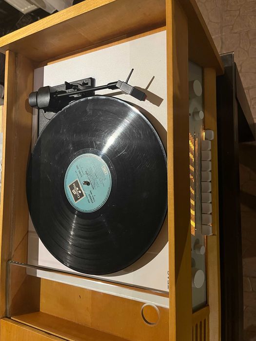 Braun  PKG  5-81  radio/pickup  stereo  pe   lampi