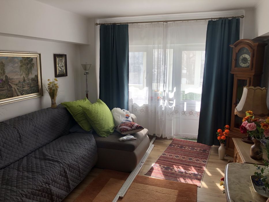 Vand Apartamnet 2 camere -Centru- vis a vis Primarie
