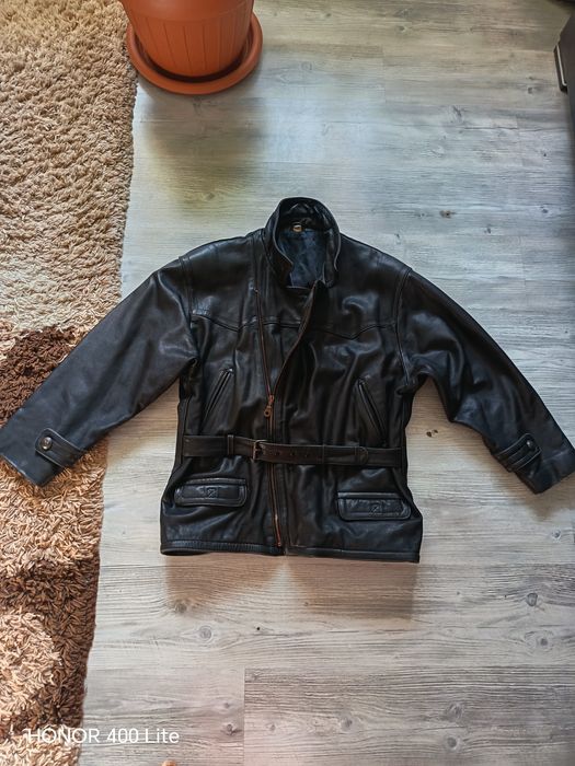 Geacă piele stare excelentă.