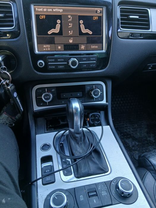 Продавамvw ruareg moje i barter za po malka kola