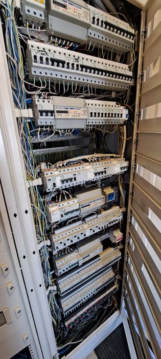 Электрик и электромеханик по городу Ташкента 24/7