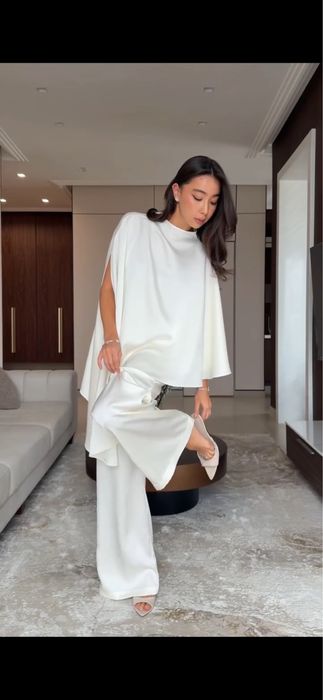 Продается женская двойка