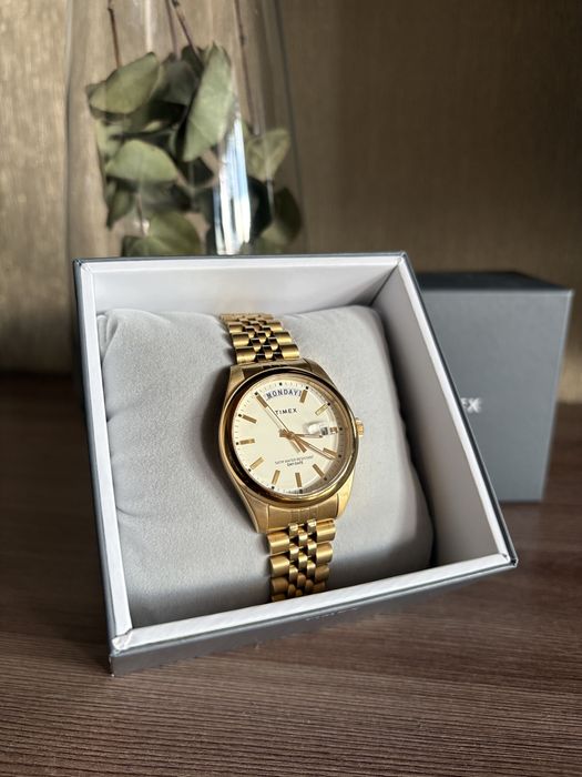 Женские часы Timex Legacy TW2V68300.