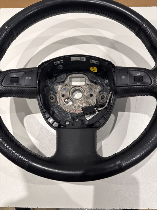 Audi A3-4-5-6 кожен волан Ауди А3-4-5-6