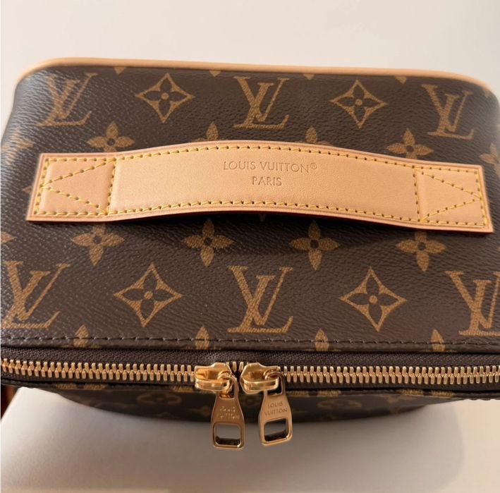 LouisVuitton Vanity monogram pouch