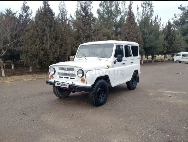 Uaz 3151 sotiladi
