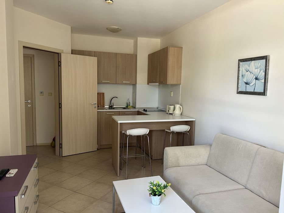 Продава се Двустаен апартамент в с. Лозенец, Област Бургас - 50 кв.м за 1400 €/кв.м - Снимка #3