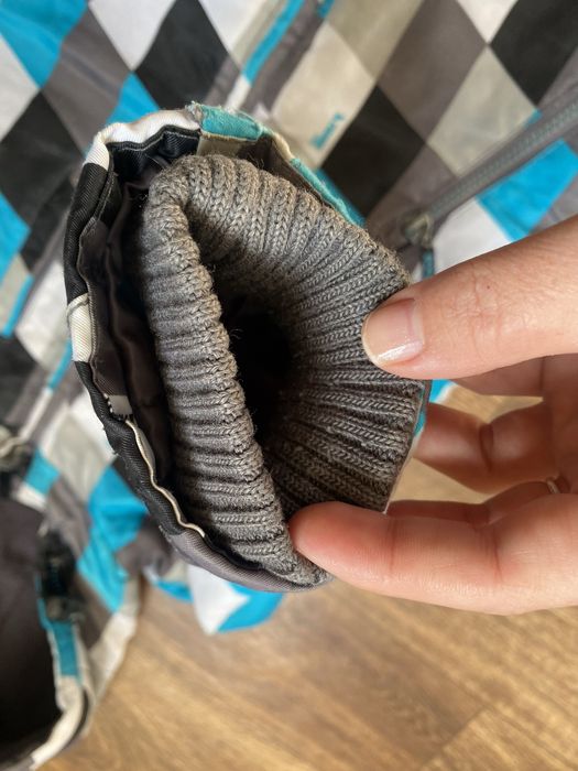 Утепленная фирменная куртка на мальчика