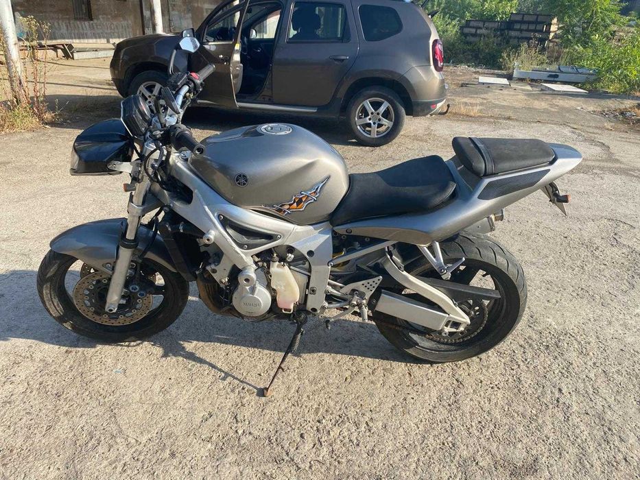 Vând Yamaha R6 1999