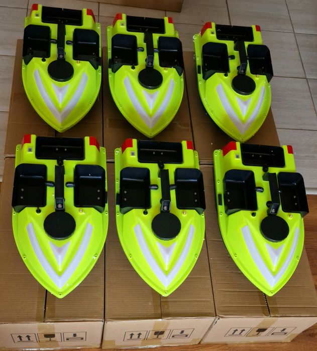 Z6 - лодка за захранка с GPS