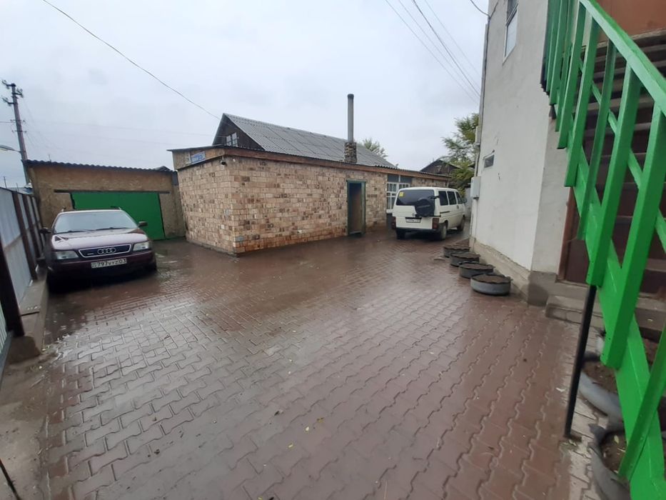 Дом+общага в районе СК Динамо