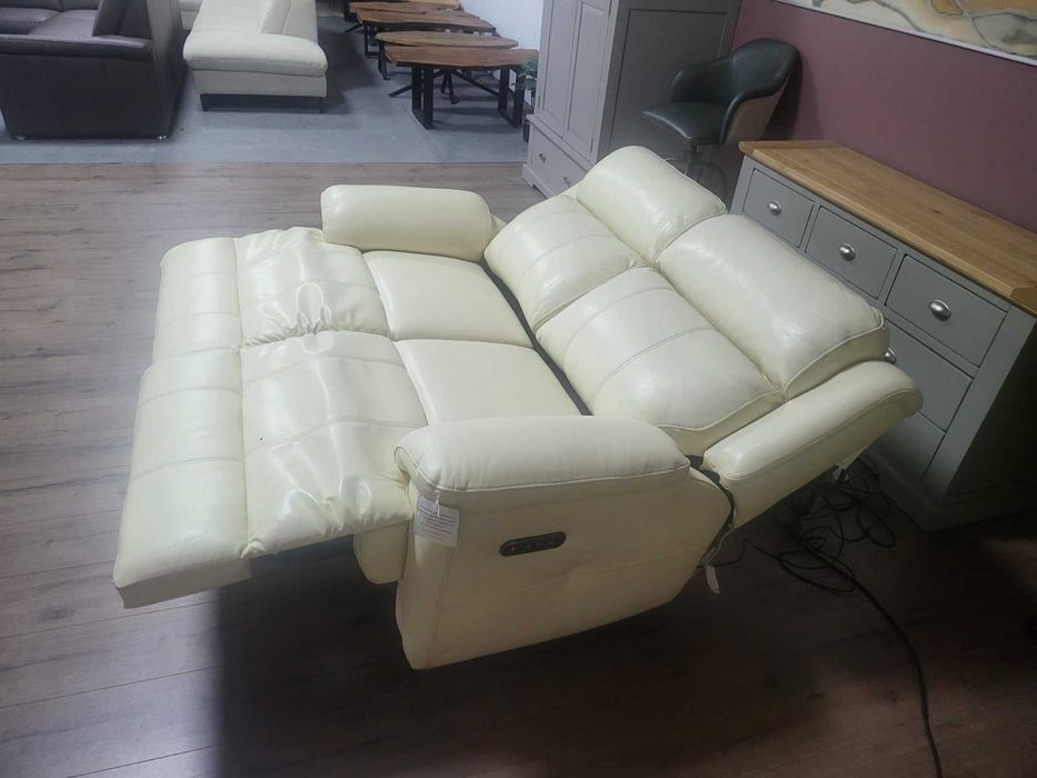 Светло кремав кожен диван двойка с електрически релаксиращ механизъм