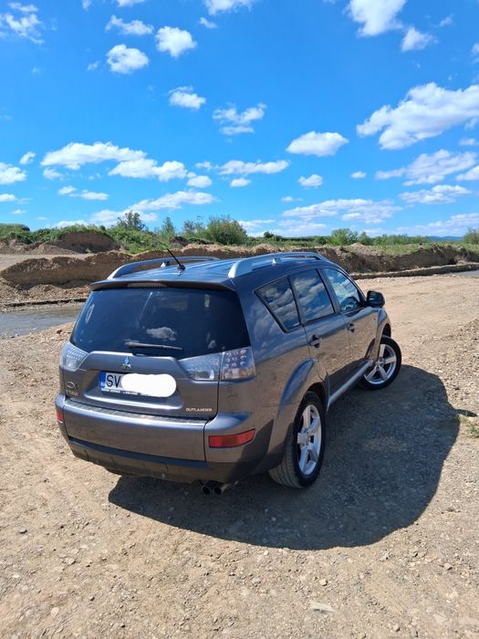 Mitsunishi  Outlander ll , 2.2 diesel, 7 locuri, Negociabil