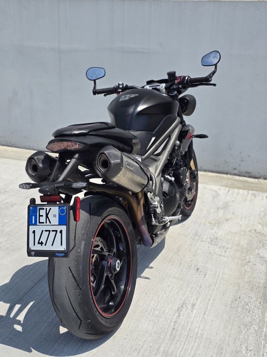 TRIUMPH SPEED TRIPLE RS 1050  schimb auto