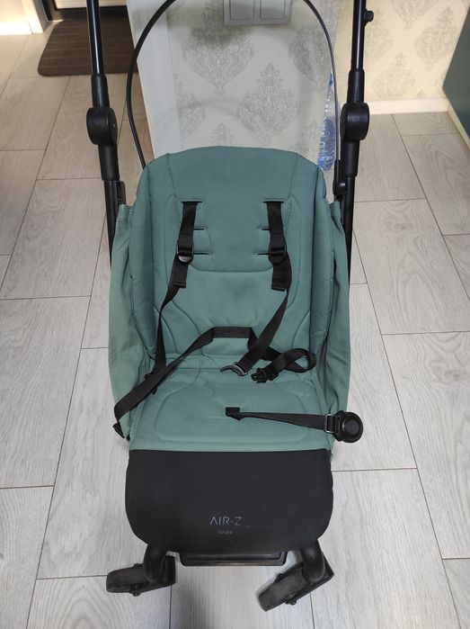 Продам детскую коляску