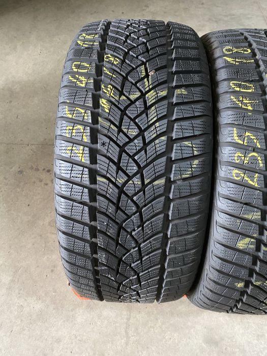 Anvelope iarna 235/40/18 Goodyear Ultra Grip Performance 235 40 18 R18