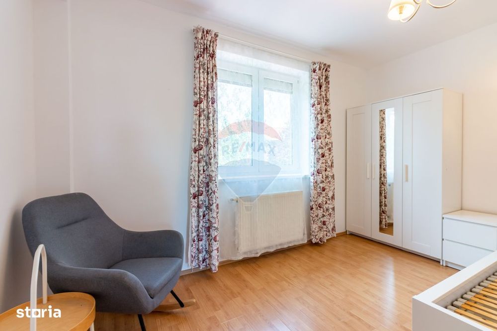 Vanzare Vila Familiala Azur Pipera, 4 cam 120mpu, curte mare, 2XP