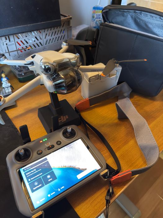 Vand DJI Mini 4 Pro Fly More