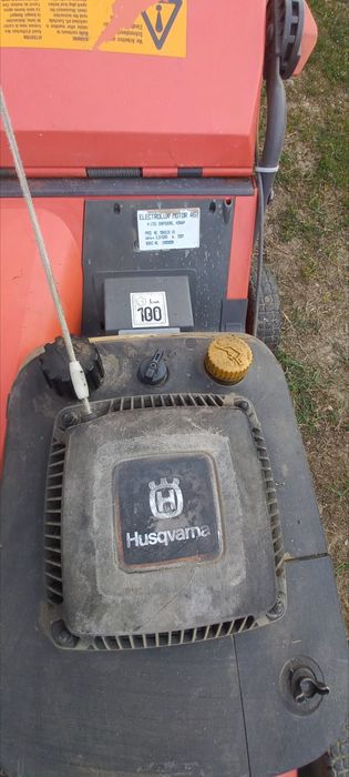 Mașină tuns iarbă profesională  Husqvarna Royal 53S