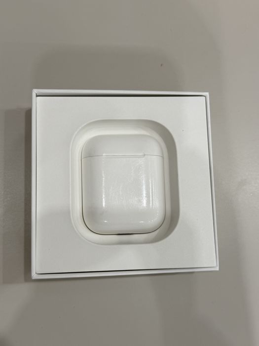 Продаю Airpods,все в комплекте