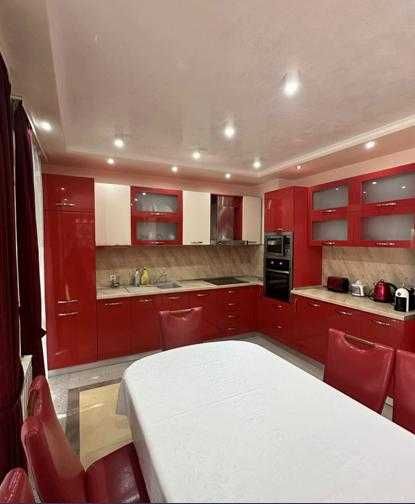 Дава се под наем Двустаен апартамент в София, Младост 3 - 100 кв.м за 800 € - Снимка #2