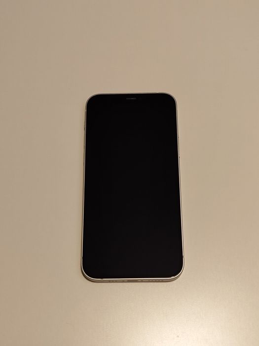 iPhone 12, Бял, 64 GB, Отличен + Подарък