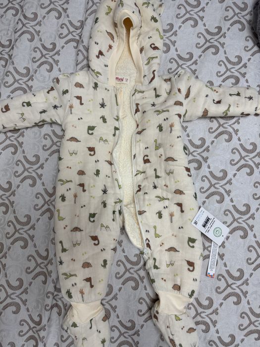 Продам детский комбинезон