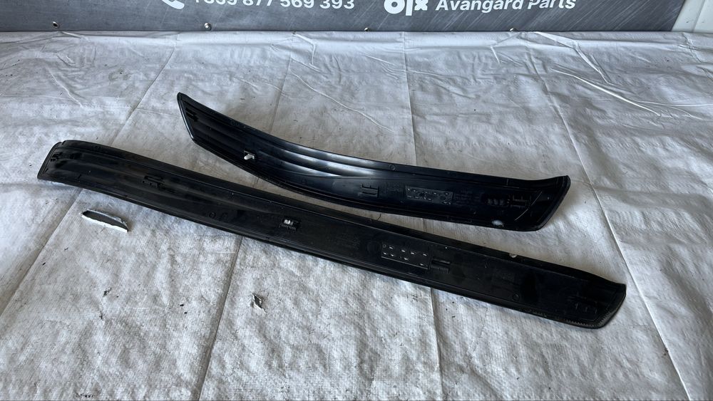 Декорстивни прагове на предна и задна лява врата BMW 5 E60/E61