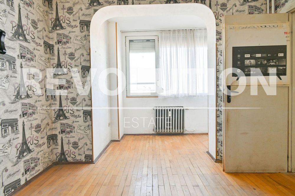 Тристаен апартамент в ж.к. Сухата река