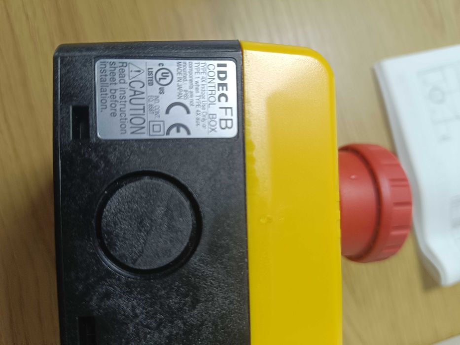 Întrerupător oprire de urgenta IDEC