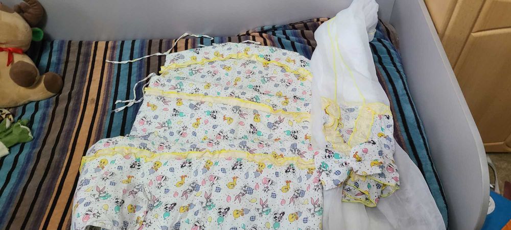 Продам бортики в кроватку