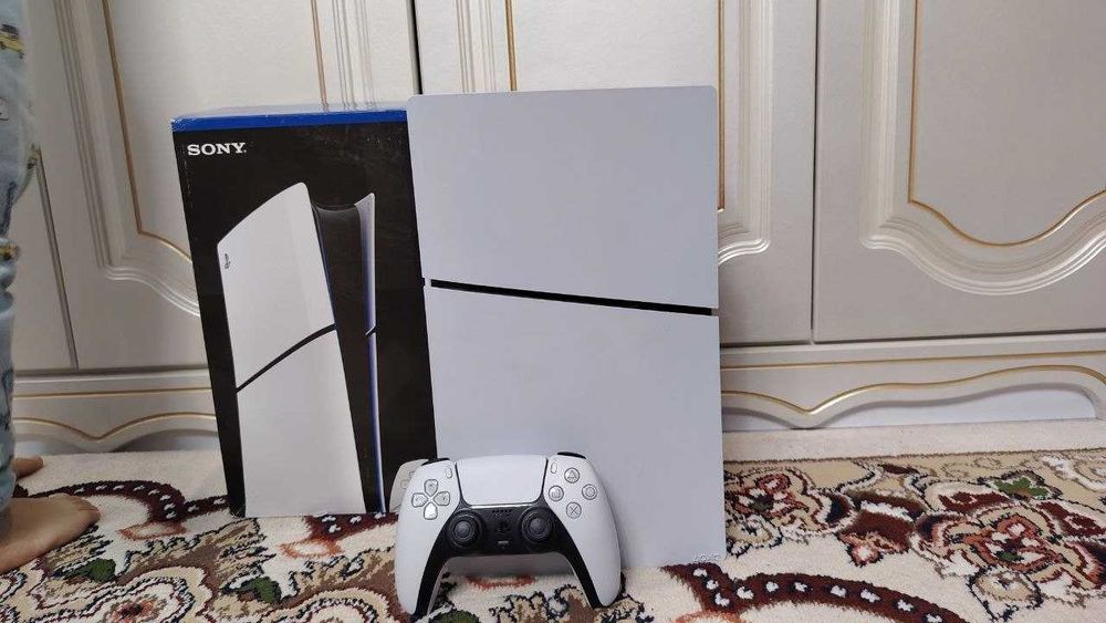playstation 5 slim 1тб 1 джойстик Топ игры состояние идеальное