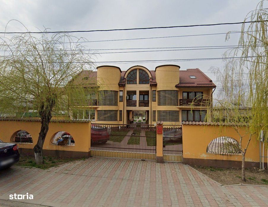 Apartamet la CASA - S+P+1E - 243 mp + Teren - 259 mp, Bals