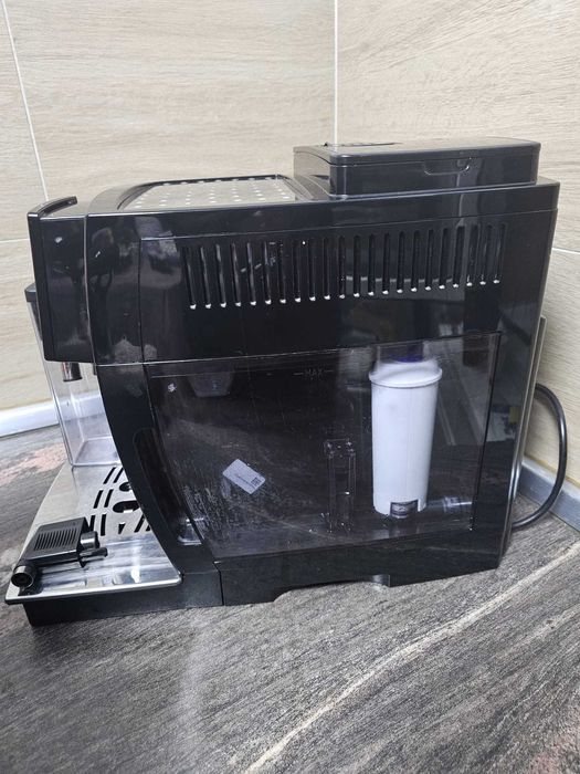 DeLonghi Magnifica Cappuccino Smart ECAM 23.260B