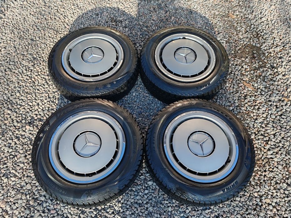 Продам срочно резину с дисками и колпаками