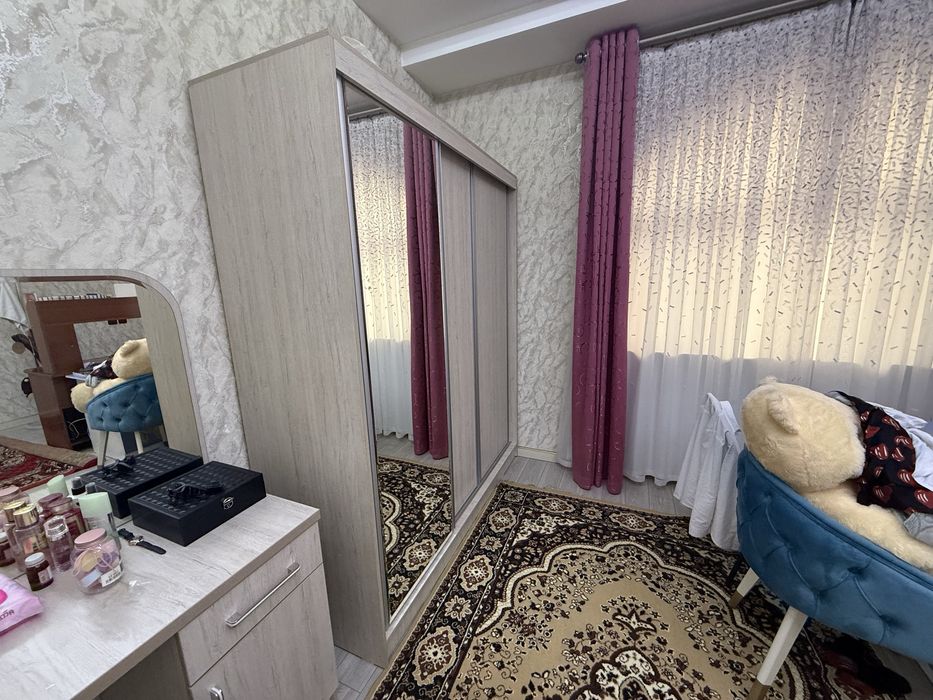 Продаеться детская домашняя мебель в отличном состоянии.