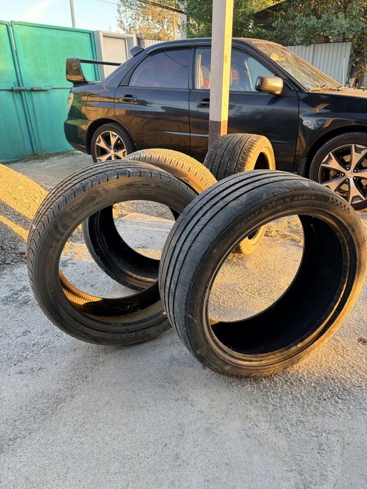 Покрышка резина 245/40/R19