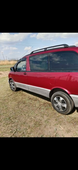 Продам машину Toyota Previa