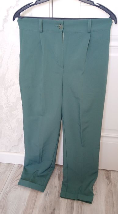 Новый костюм 46 р