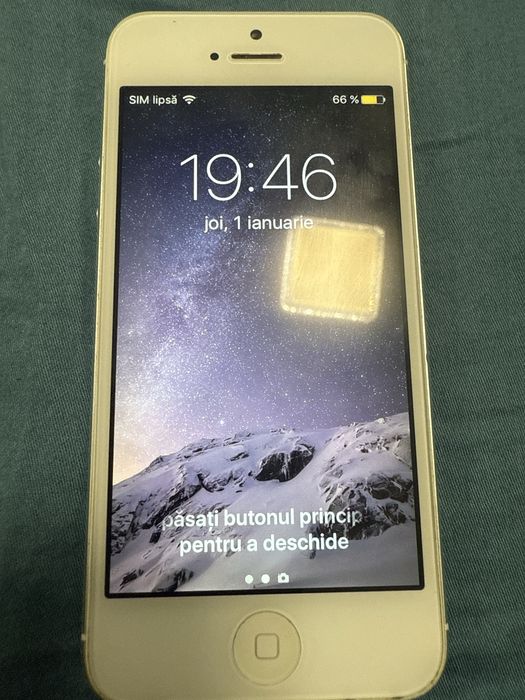 Vand iphone 5,pret 400 ron