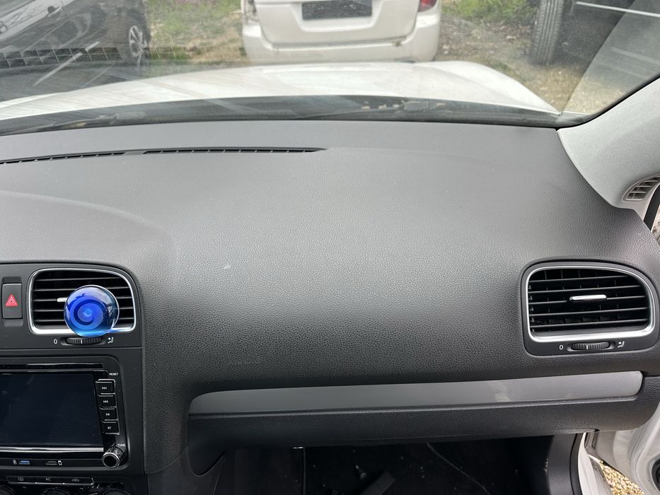 Табло със десен airbag за Фолксваген Голф 6