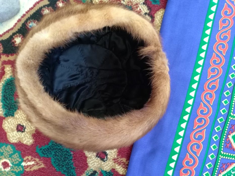 Продам норковую шапку