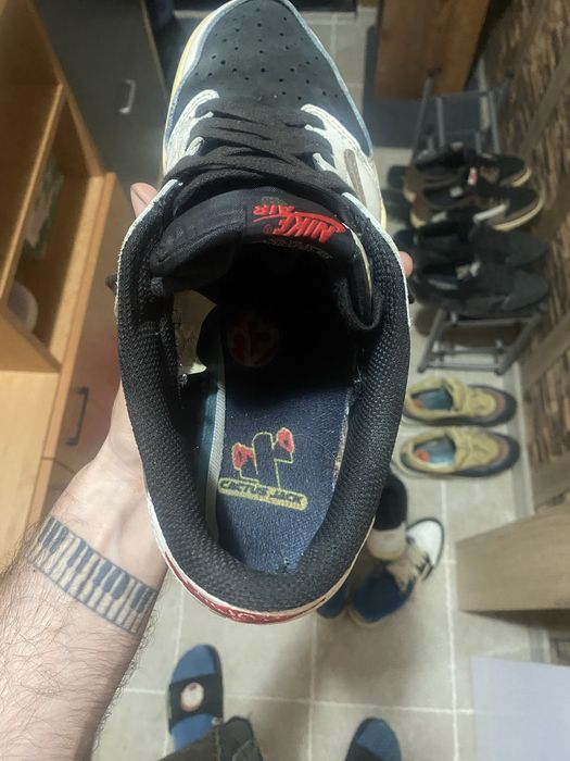 Jordan x Travis Scott