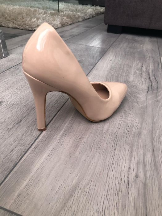 De vânzare pantofi dama